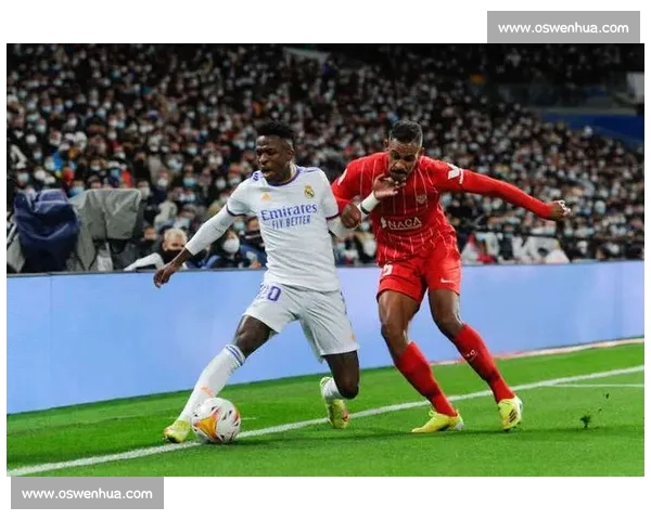 国家德比爆赛后混战！维尼修斯怒冲对手，警方出面平息